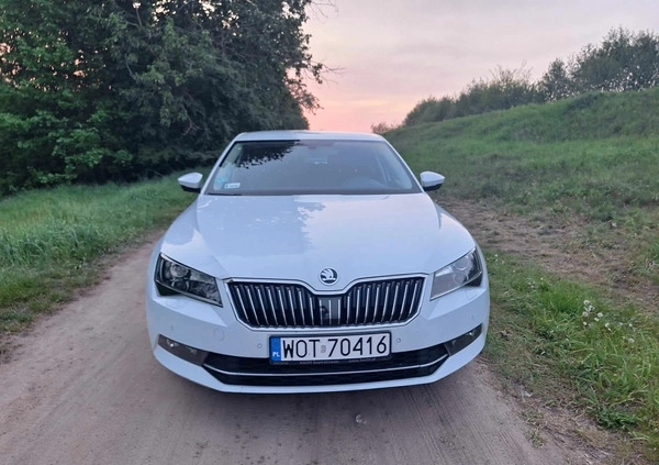 Skoda Superb cena 65000 przebieg: 155000, rok produkcji 2015 z Legionowo małe 11